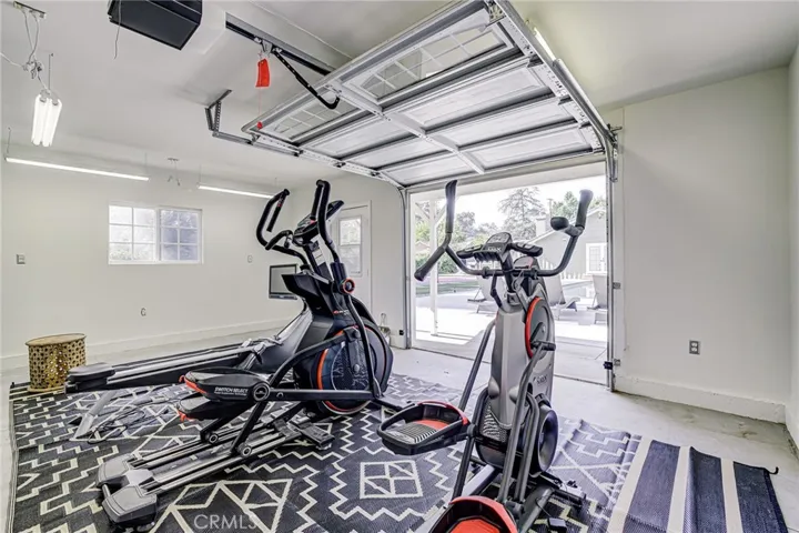 Detached bonus space
