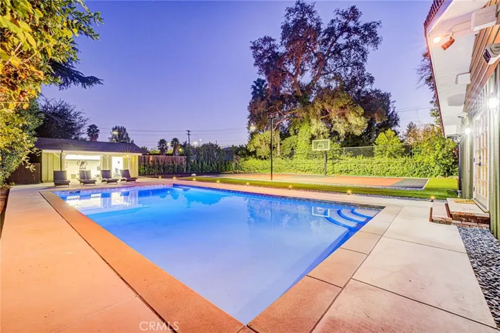 23384 Ostronic Drive, Woodland Hills, California 91367