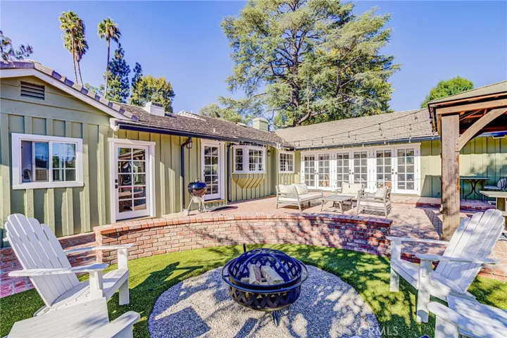23384 Ostronic Drive, Woodland Hills, California 91367