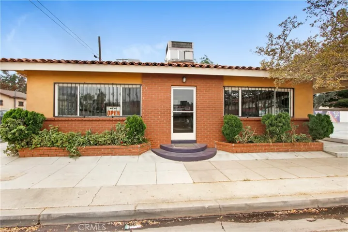222 E 3rd Street, Corona, California 92879