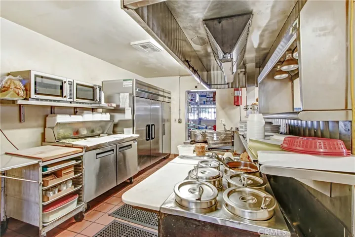 222 E 3rd Street, Corona, California 92879