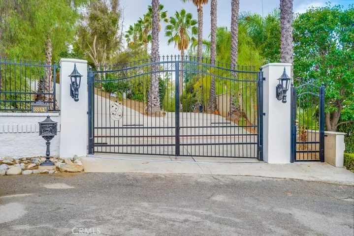 8332 Enramada Avenue, Whittier, California 90605