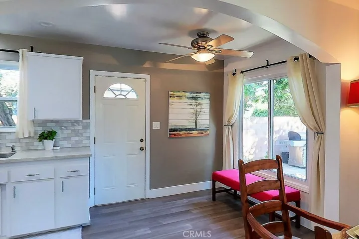 9404 Rubio Avenue, North Hills, California 91343