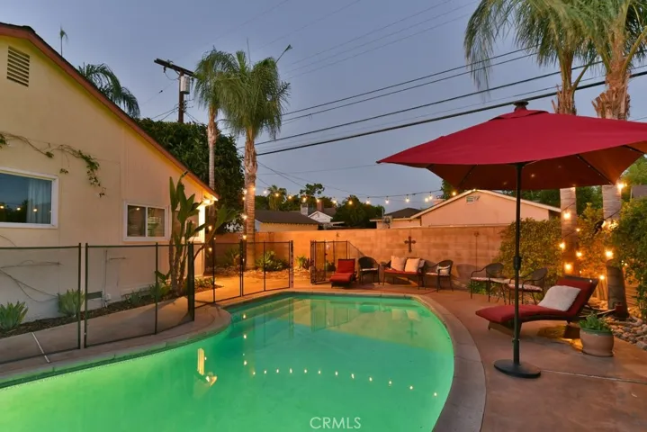 9404 Rubio Avenue, North Hills, California 91343
