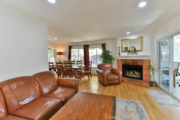 9404 Rubio Avenue, North Hills, California 91343