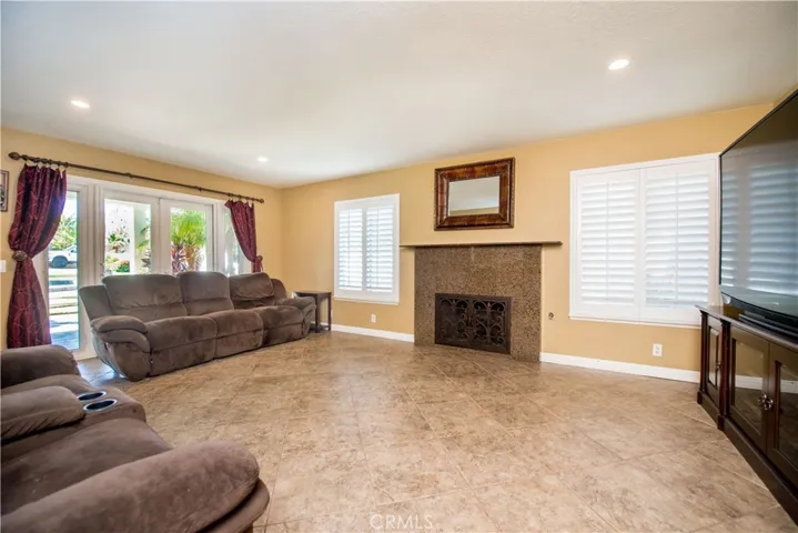 2410 Broken Lance Drive, Norco, California 92860