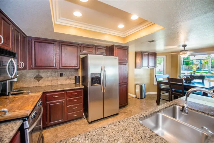 2410 Broken Lance Drive, Norco, California 92860