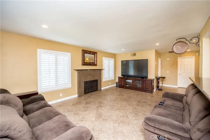 2410 Broken Lance Drive, Norco, California 92860
