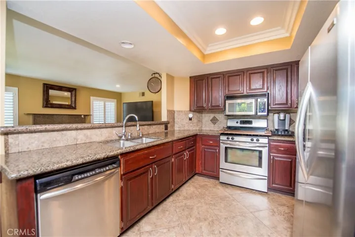 2410 Broken Lance Drive, Norco, California 92860