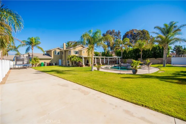 2410 Broken Lance Drive, Norco, California 92860