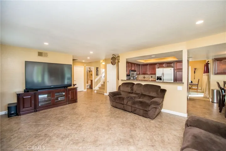 2410 Broken Lance Drive, Norco, California 92860