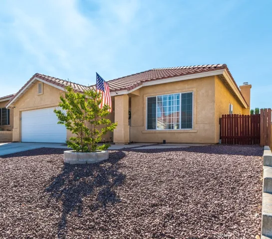 17557 Caprice Way, Victorville, California 92395