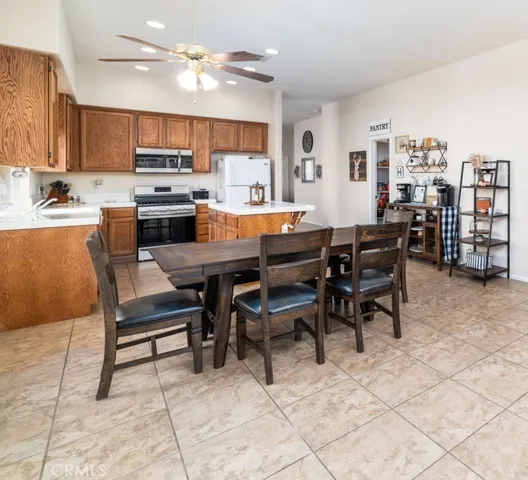 17557 Caprice Way, Victorville, California 92395