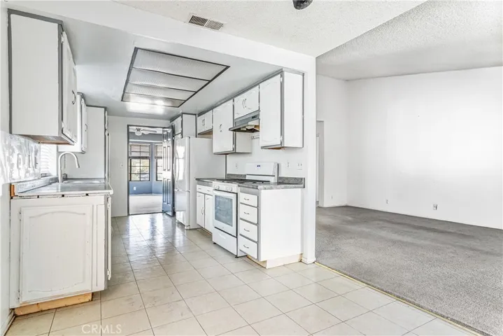 20112 Lanark Street, Winnetka, California 91306