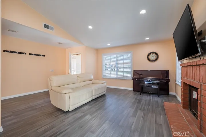 4461 Polk Street, Chino, California 91710