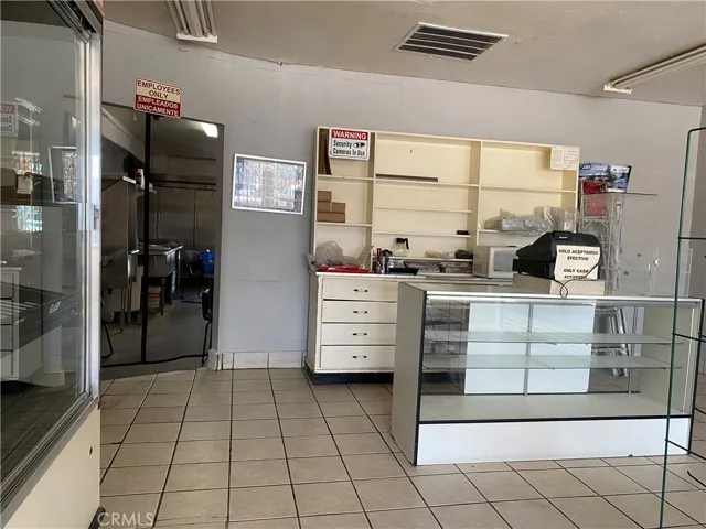 929 W Mission Boulevard, Pomona, California 91766