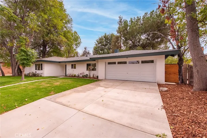 23716 Calvert Street, Woodland Hills, California 91367