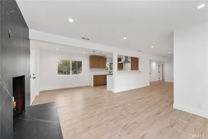 23716 Calvert Street, Woodland Hills, California 91367