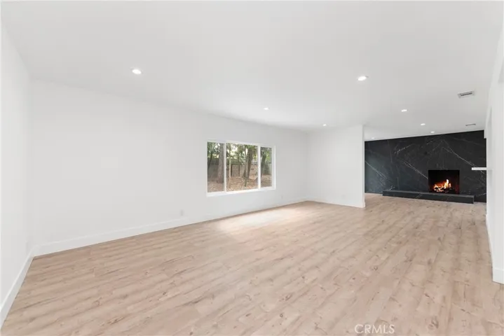 23716 Calvert Street, Woodland Hills, California 91367