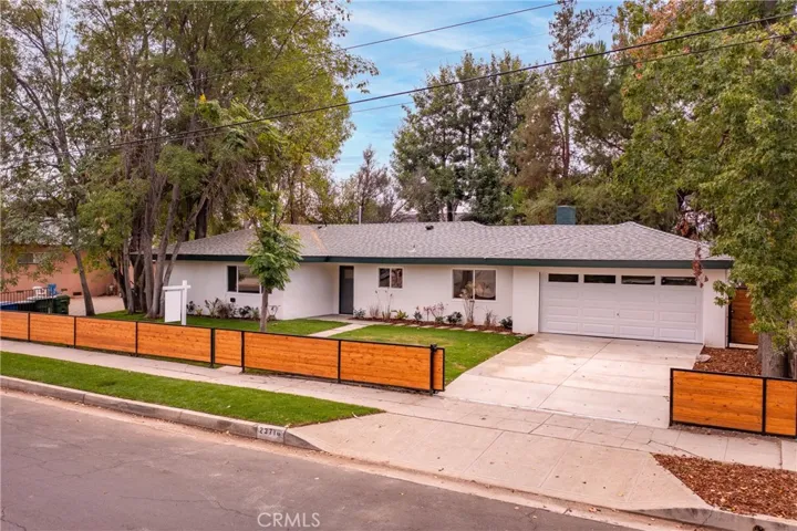 23716 Calvert Street, Woodland Hills, California 91367