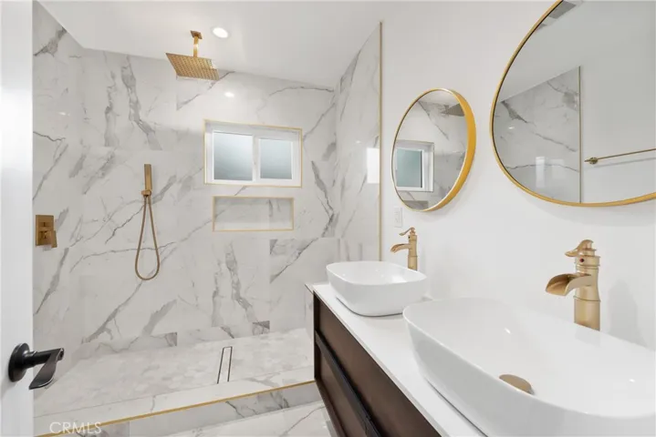 23716 Calvert Street, Woodland Hills, California 91367
