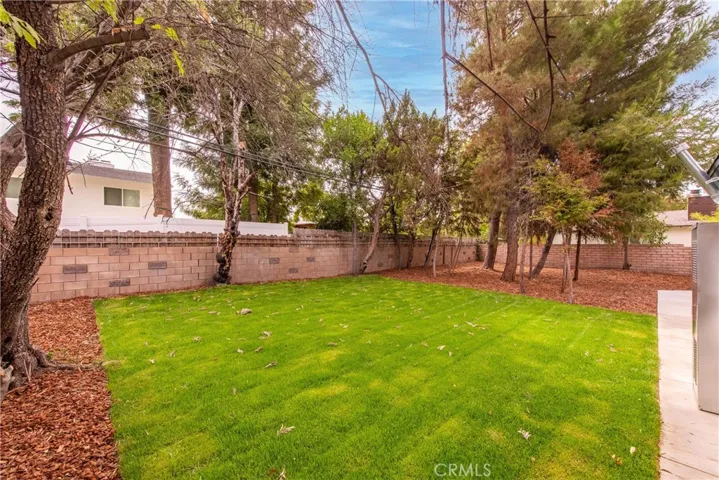 23716 Calvert Street, Woodland Hills, California 91367