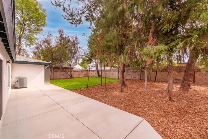 23716 Calvert Street, Woodland Hills, California 91367