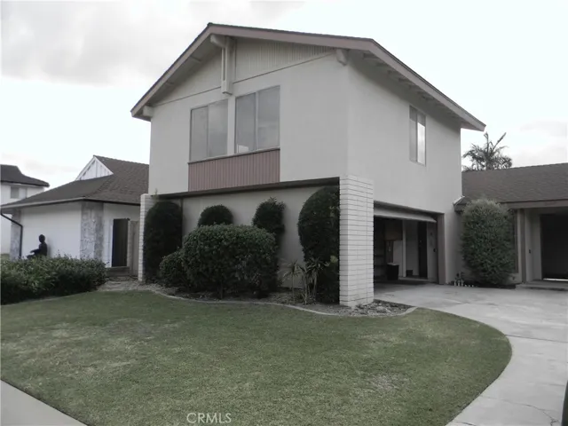 3122 E Locust Avenue, Orange, California 92867