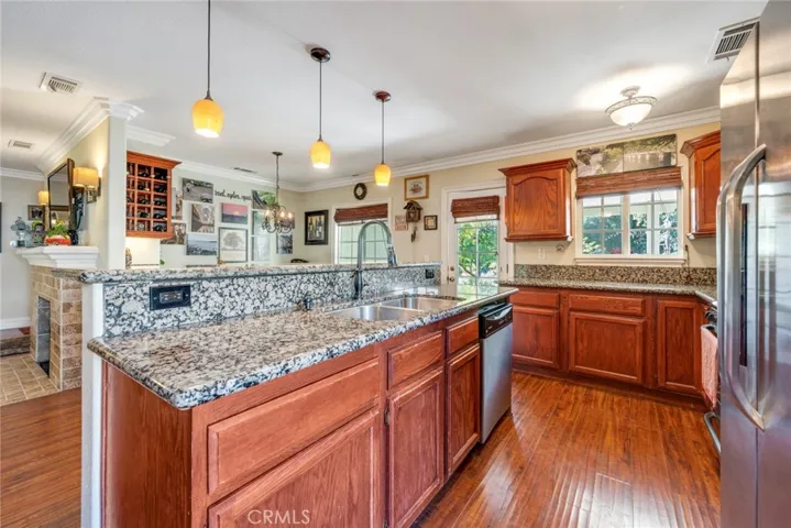Kitchen sink