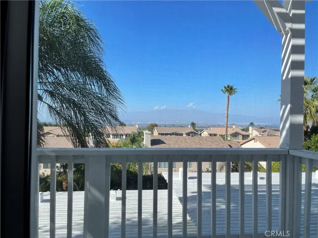 687 Redondo Lane, Corona, California 92882
