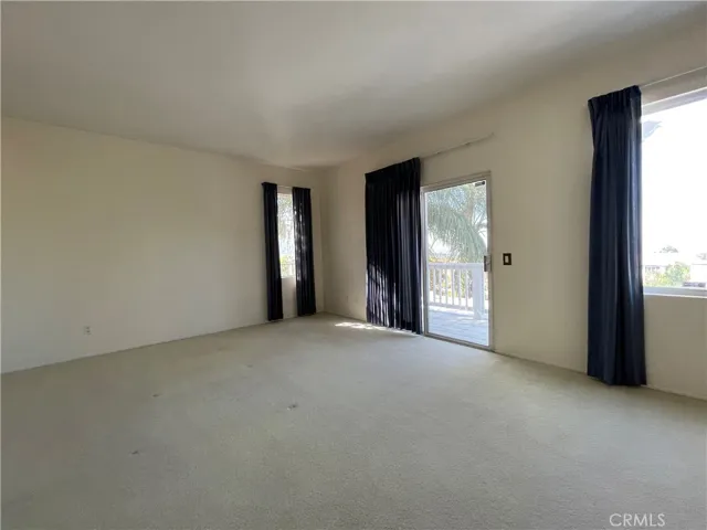 687 Redondo Lane, Corona, California 92882