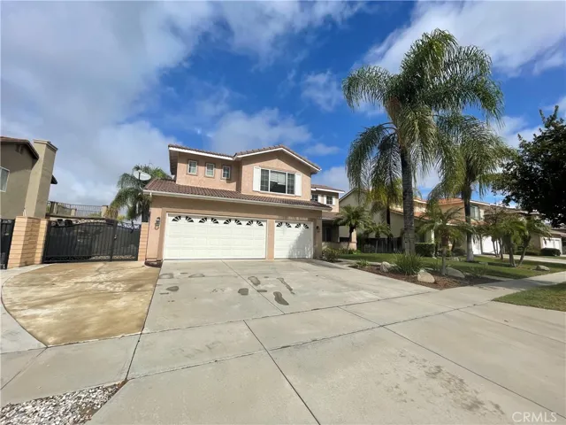 687 Redondo Lane, Corona, California 92882