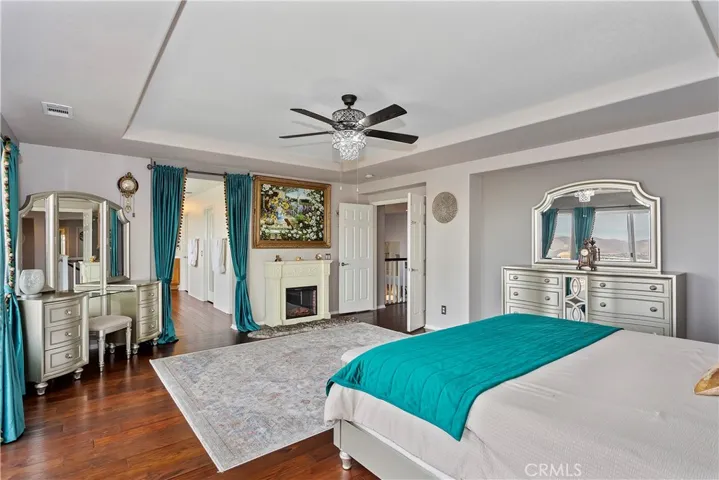 1533 Vandagriff Way, Corona, California 92883
