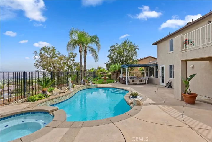 1533 Vandagriff Way, Corona, California 92883