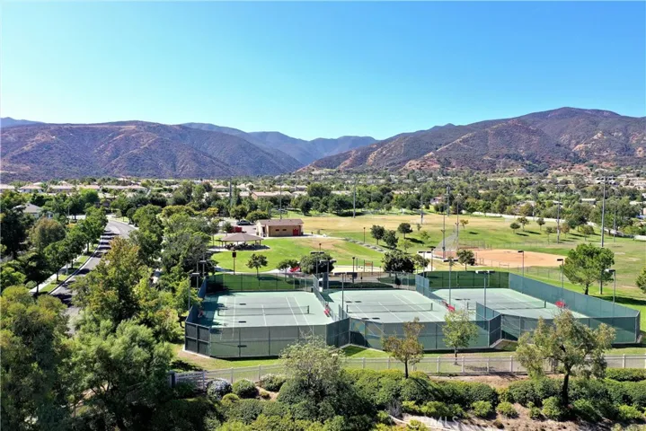 Eagle Glen Tennis Courts