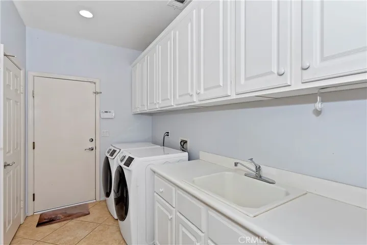 1533 Vandagriff Way, Corona, California 92883
