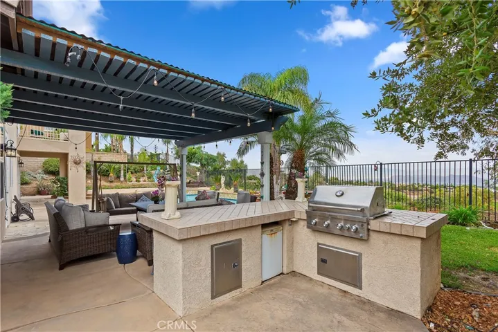 1533 Vandagriff Way, Corona, California 92883