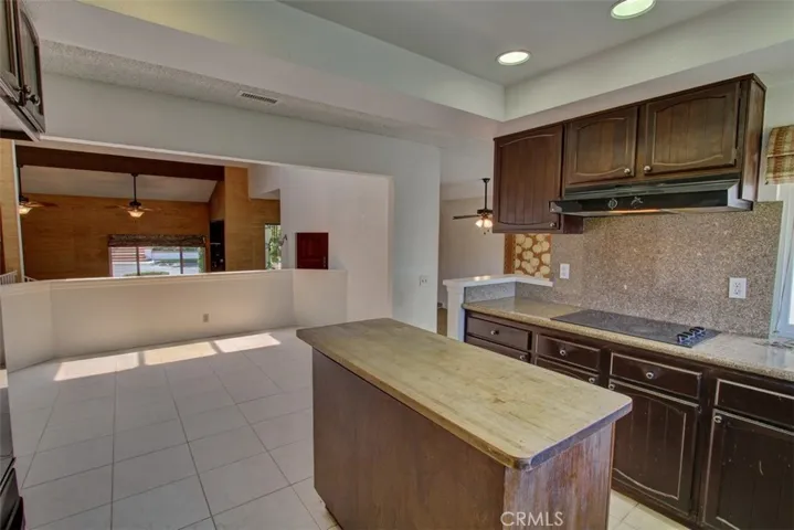 6151 E Cielo Vista, Anaheim Hills, California 92807