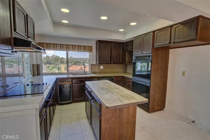 6151 E Cielo Vista, Anaheim Hills, California 92807