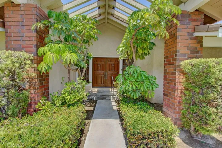 6151 E Cielo Vista, Anaheim Hills, California 92807