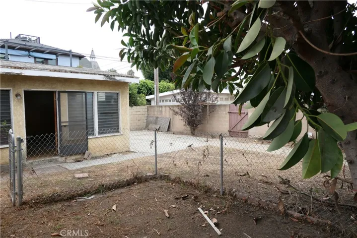 3937 Redwood Avenue, Culver City, California 90066