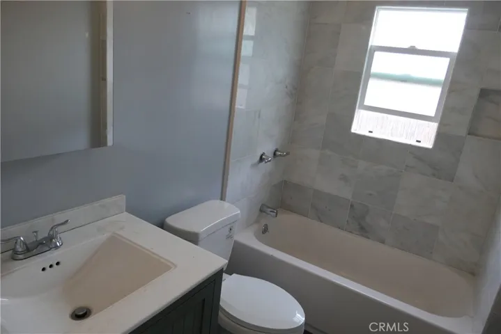 Unit 2 bathroom