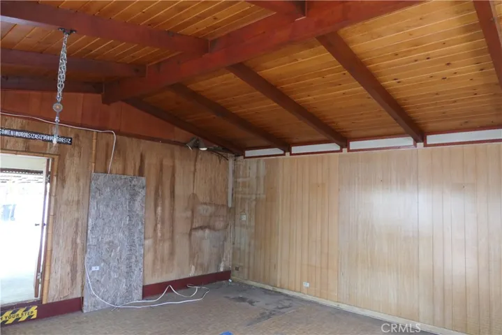 Bonus room attached to back of garage