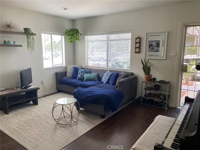 2930 E 15th Street, Long Beach, California 90804