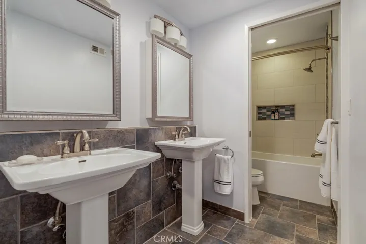 Upstairs full bath
