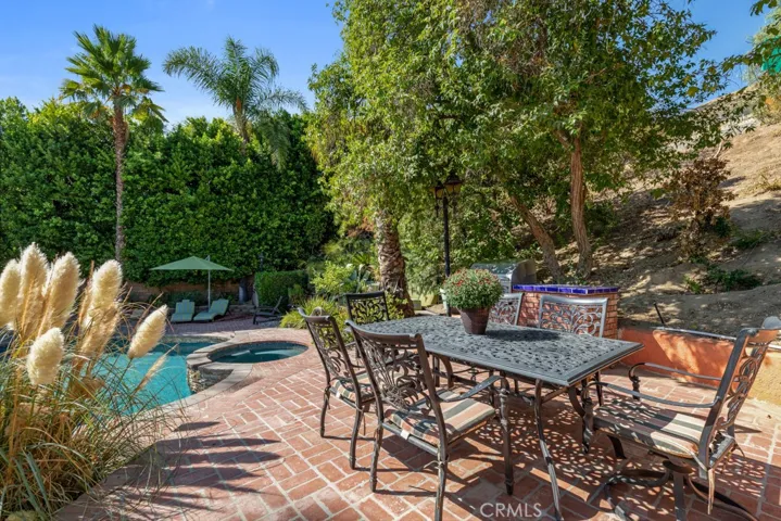 21101 Celtic Street, Chatsworth, California 91311