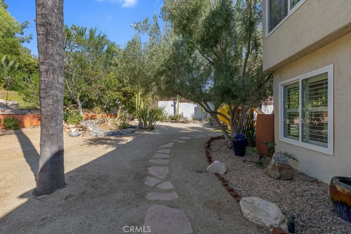 21101 Celtic Street, Chatsworth, California 91311