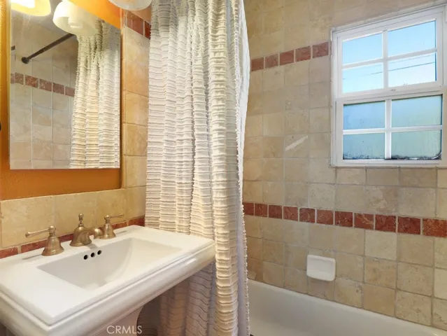 2173 Magnolia Street, Simi Valley, California 93065
