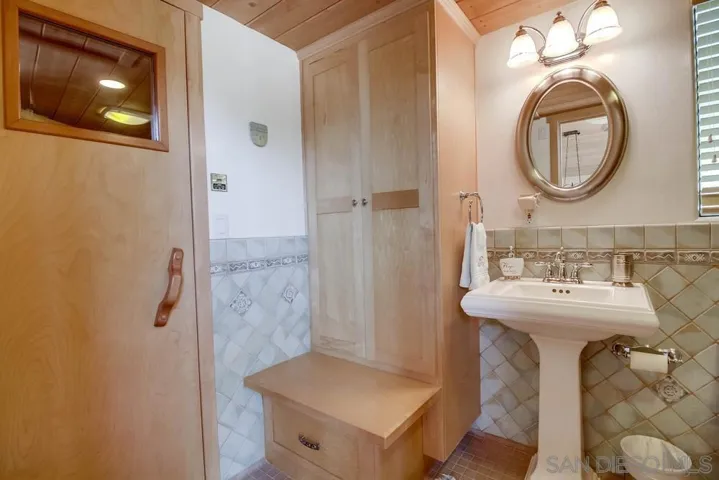 11959 Fuerte Dr, El Cajon, California 92020