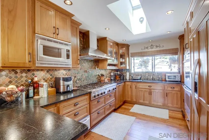 11959 Fuerte Dr, El Cajon, California 92020